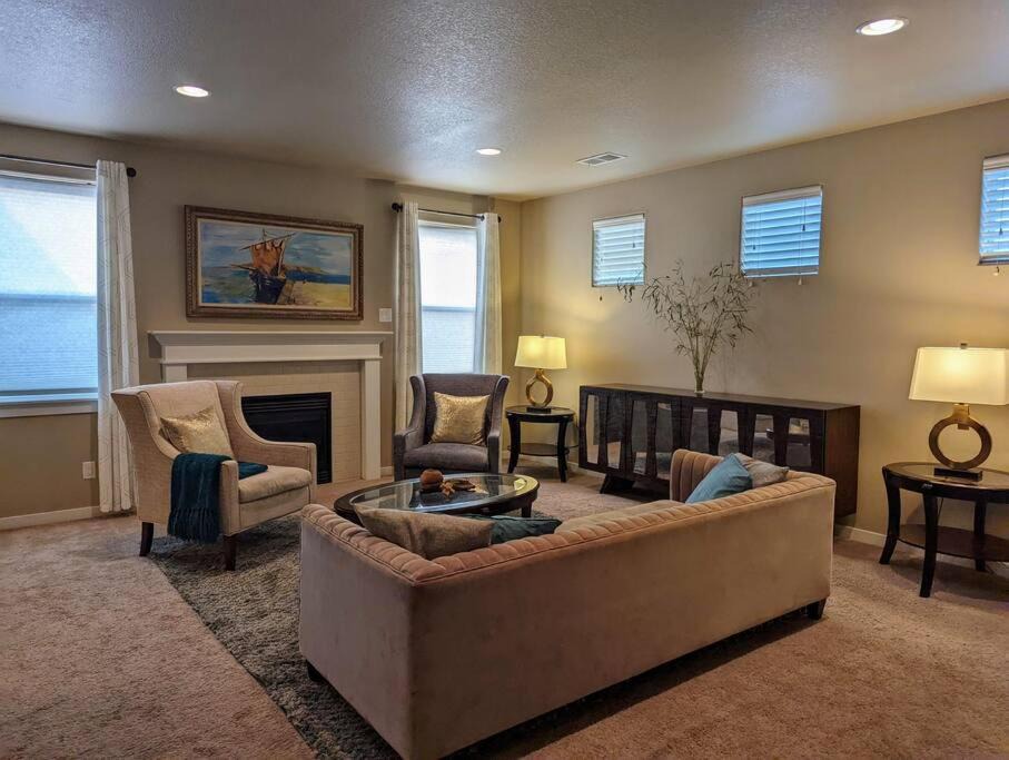Photo of Livingroom in Eugene