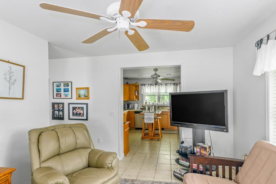 Photo of Livingroom in Southold
