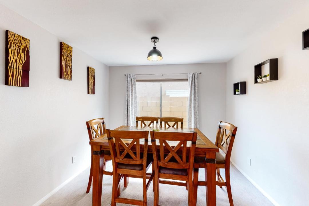 Photo of Livingroom in Overland Trail
