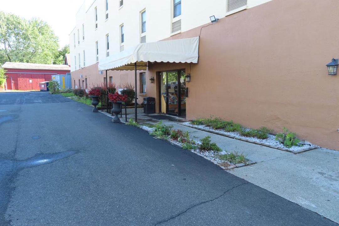 Photo of Others in Hudson