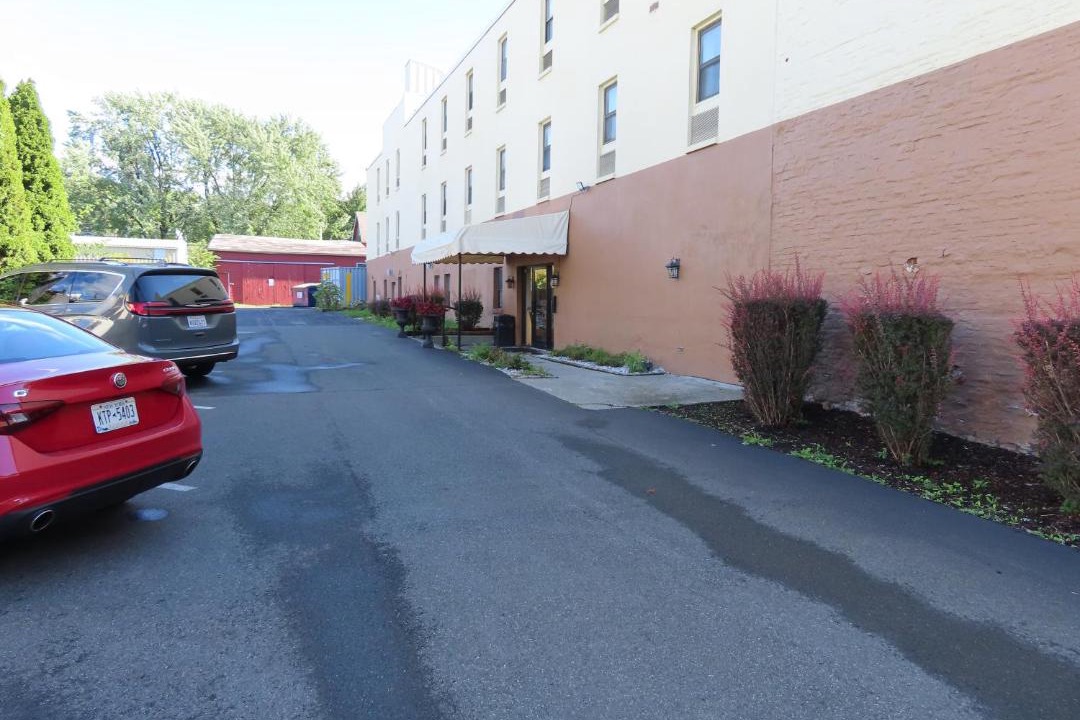 Photo of Others in Hudson