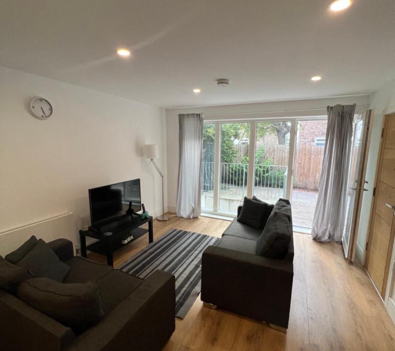 Photo of Livingroom in Thornton