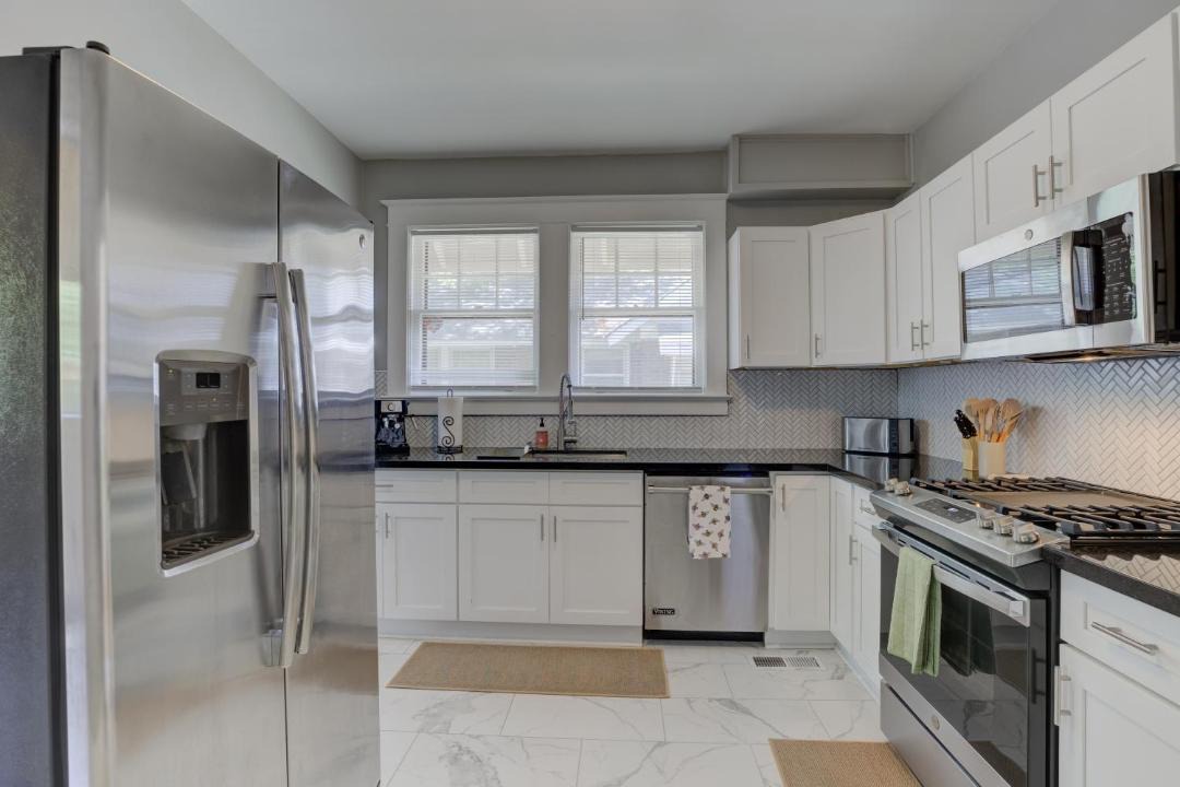 Photo of Kitchen in Cooper-Young Historic District