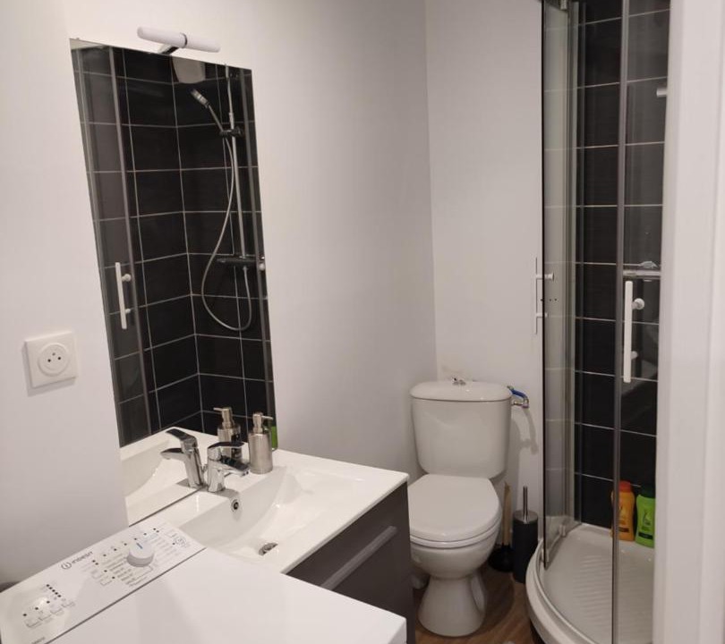 Photo of Bathroom in Quartier Saint-Marc - Croix de Pierre - Saint-Nicaise