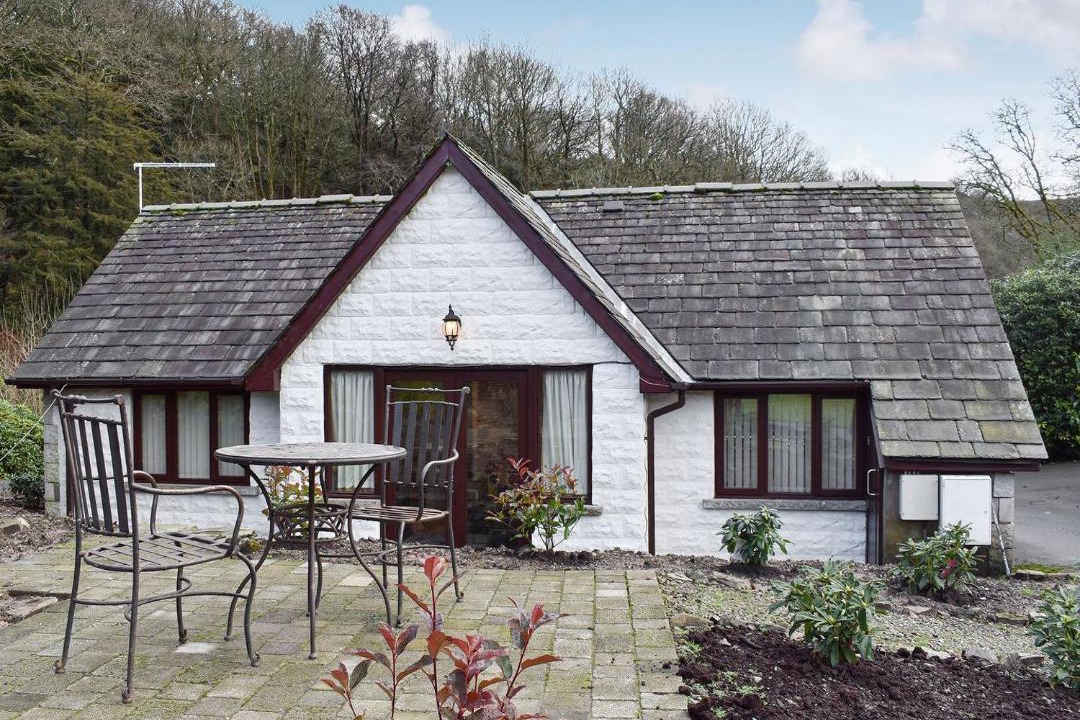 Photo of Others in Low Newton