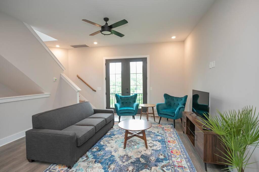Photo of Livingroom in Nashville