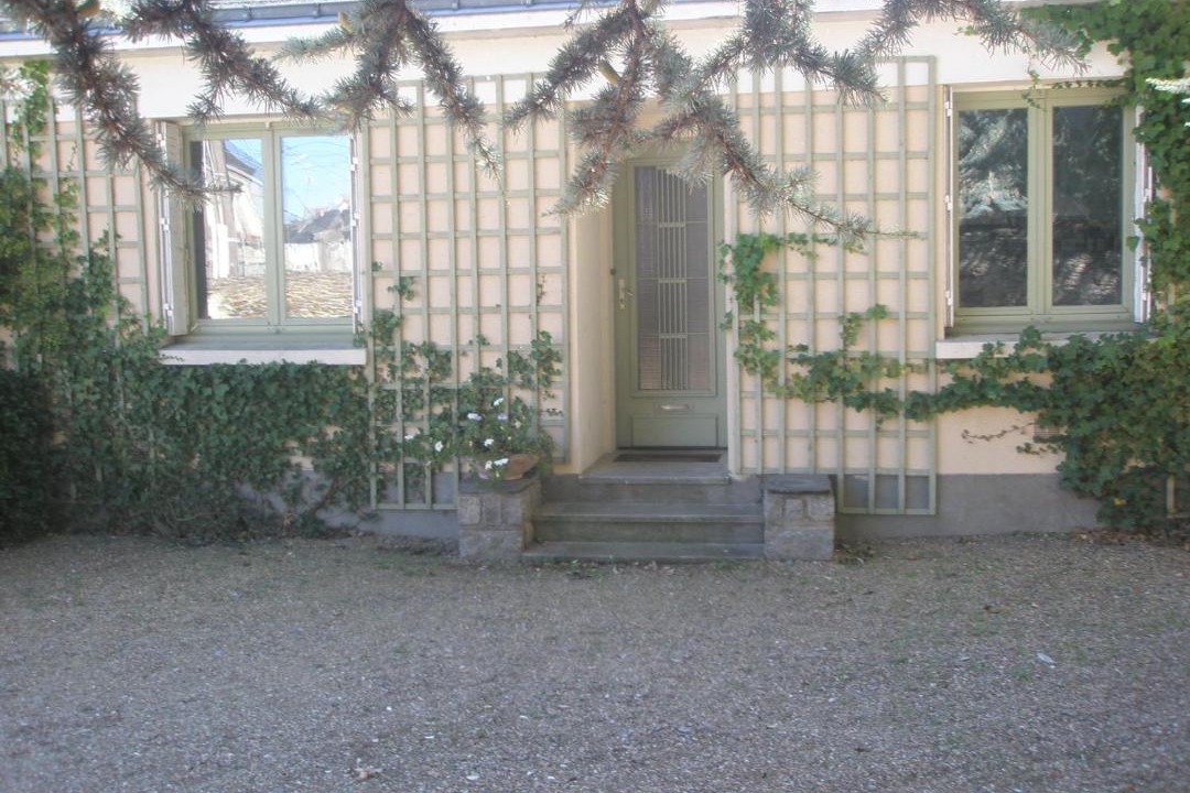 Photo of Others in Segre
