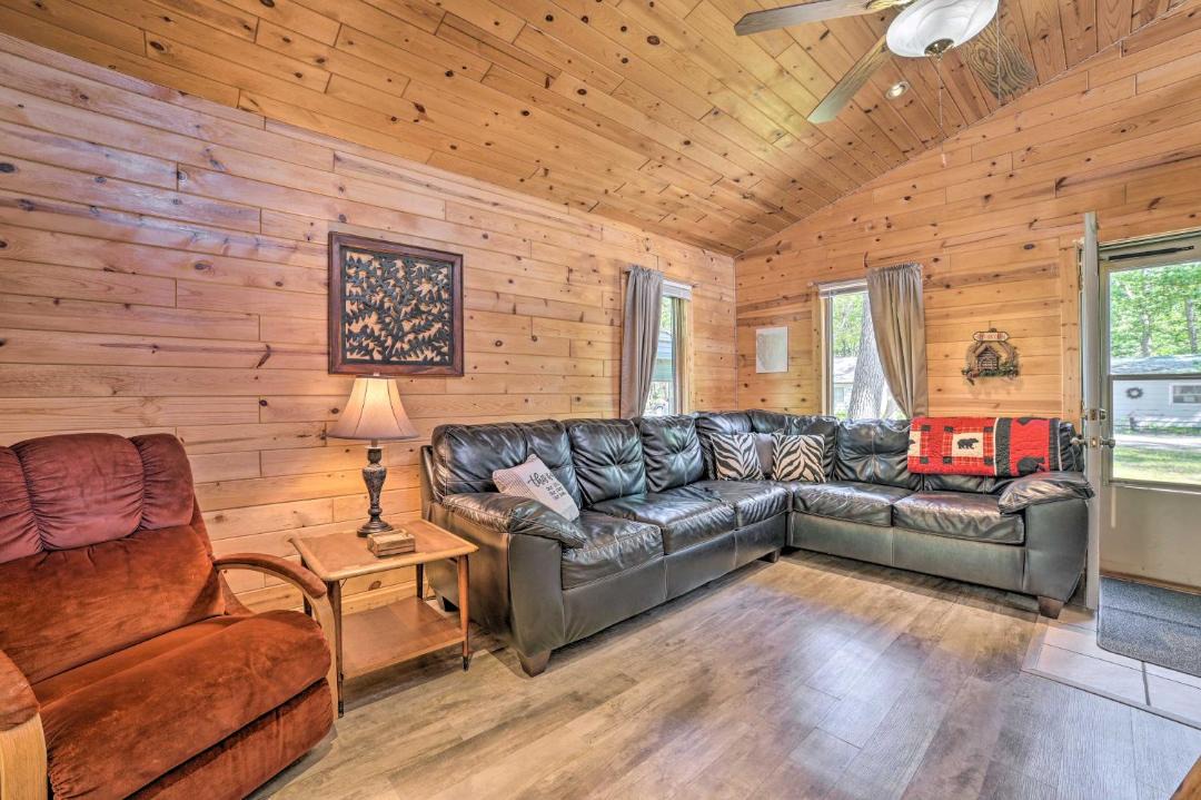 Photo of Livingroom in Prudenville