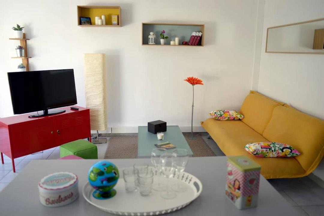 Photo of Livingroom in Antigone