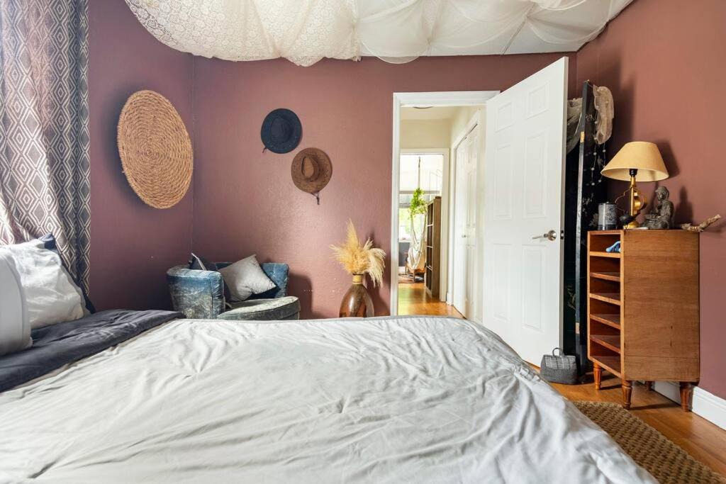 Photo of Bedroom in The Roads