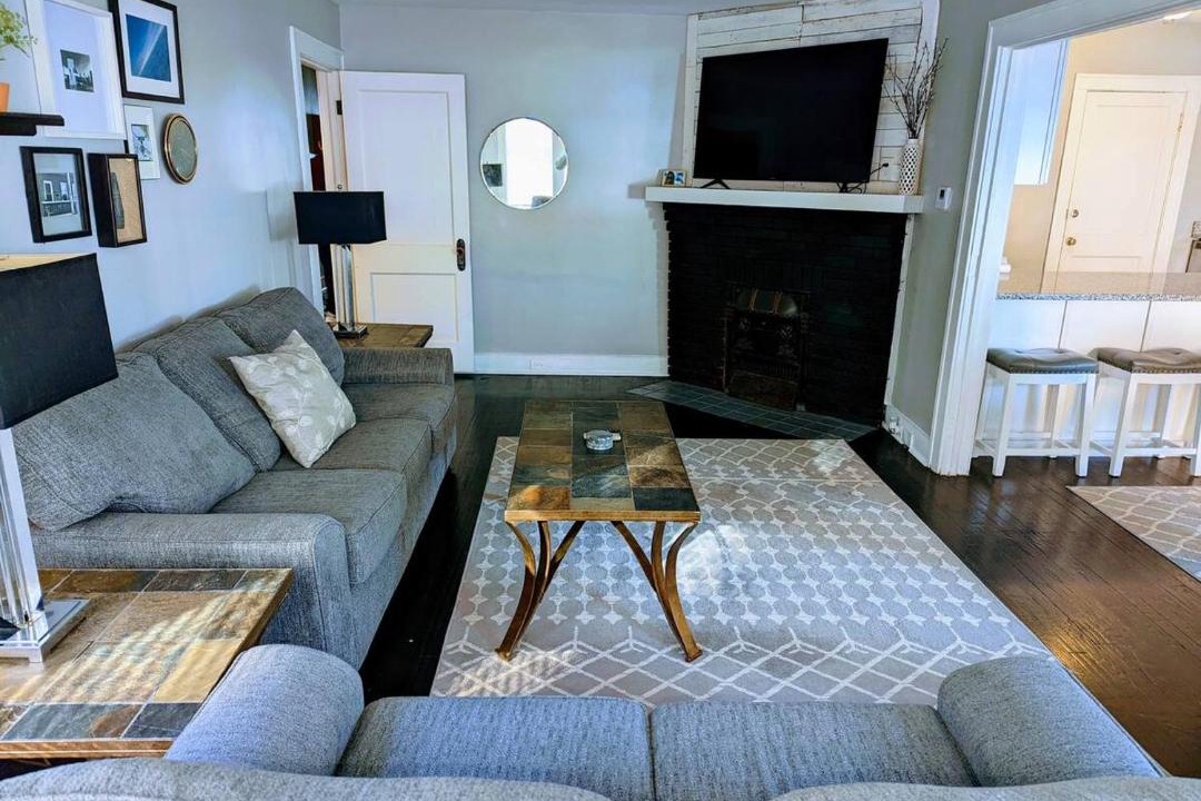 Photo of Livingroom in Lakewood