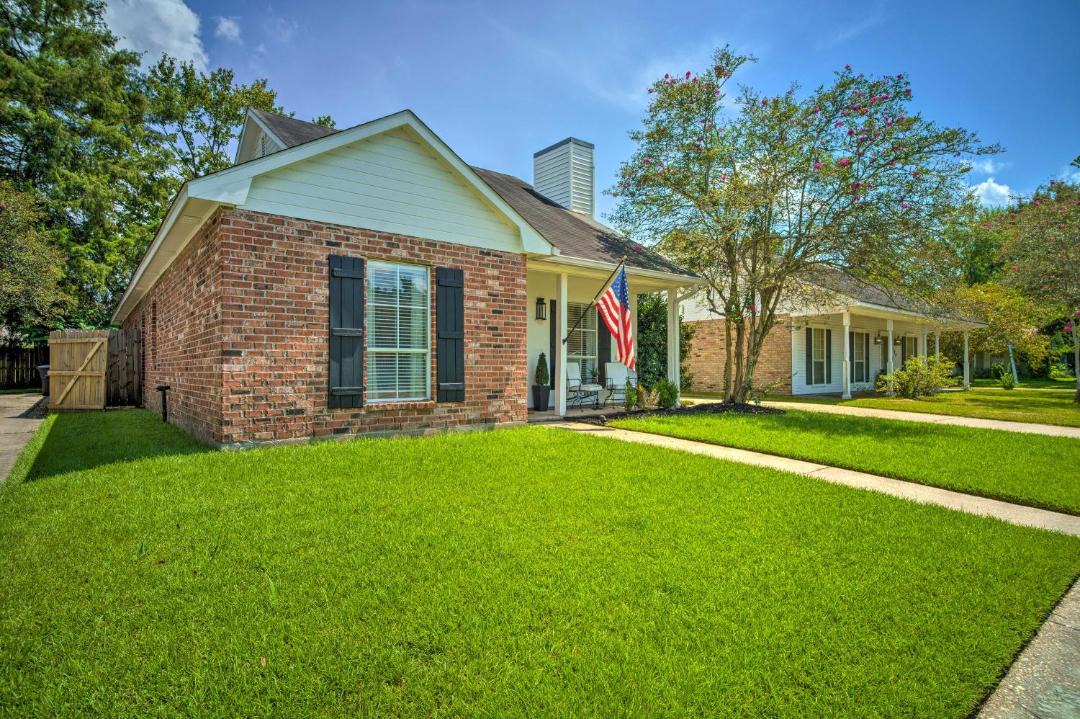 Photo of Buildings in Highlands - Perkins