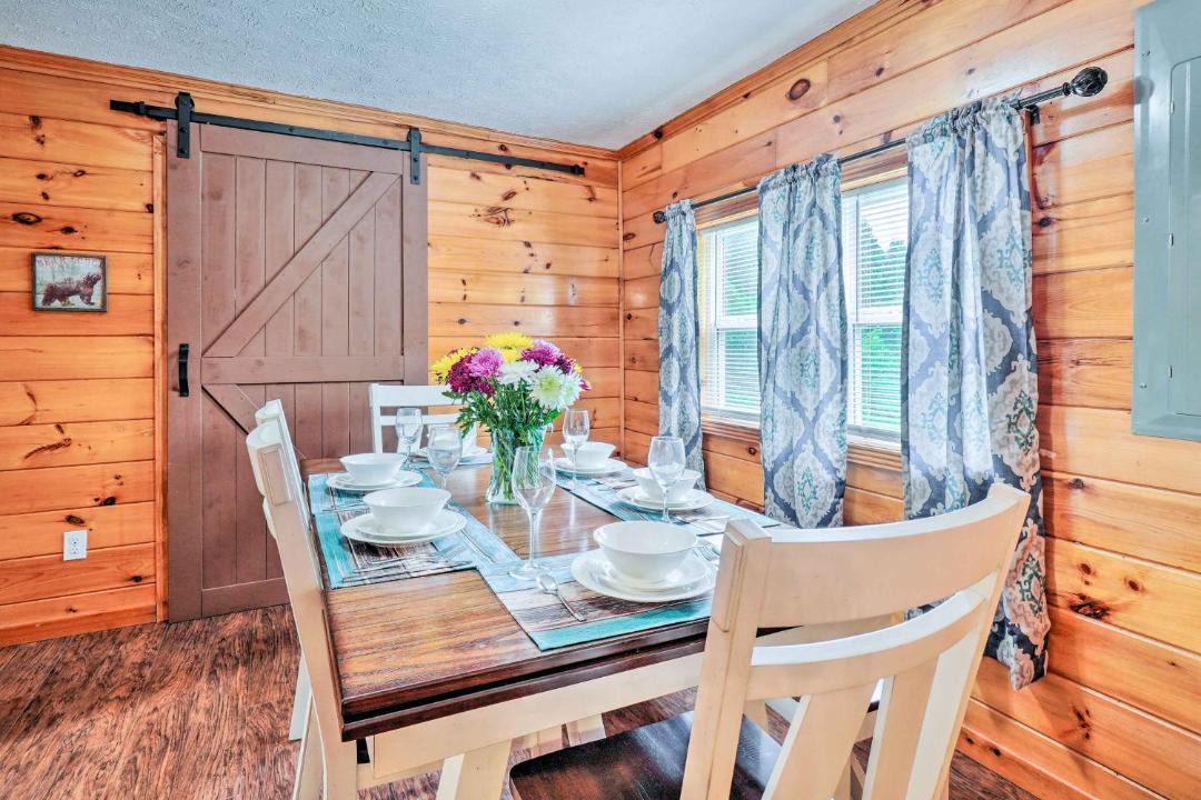 Photo of Others in Jamestown