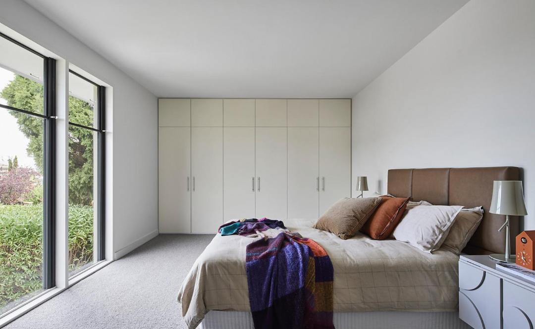 Photo of Others in Kew