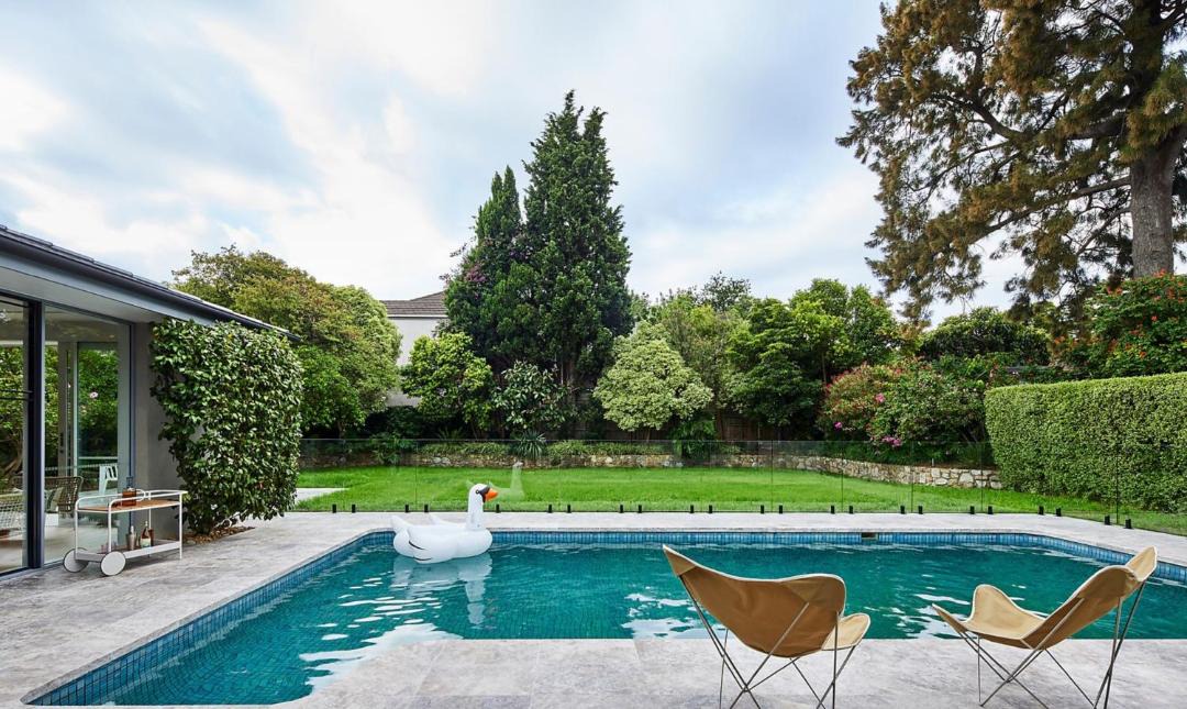 Photo of Outdoor in Kew