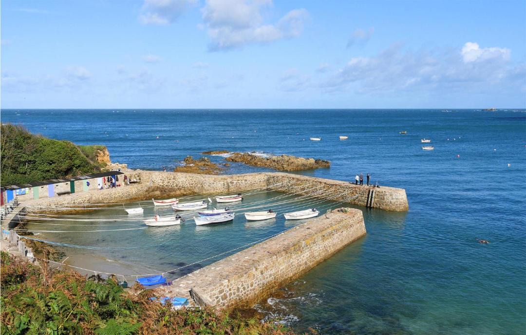 Photo of Others in Saint-Germain-des-Vaux
