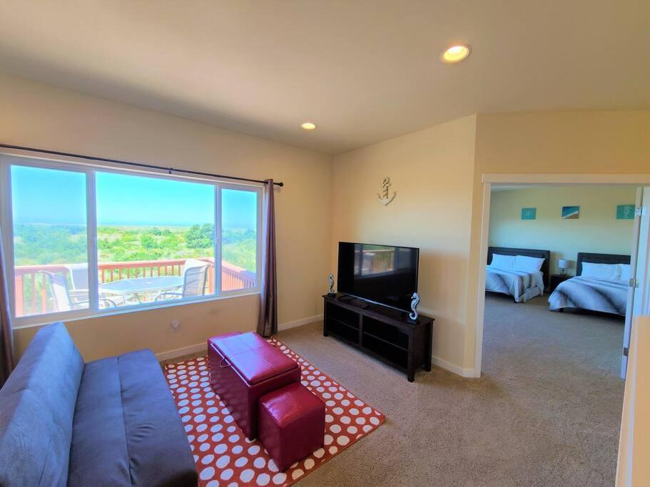 Photo of Livingroom in Copalis Beach