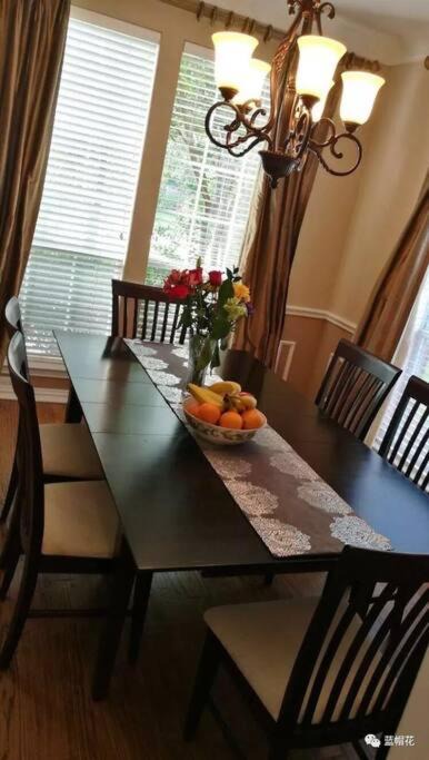 Photo of Livingroom in Allen