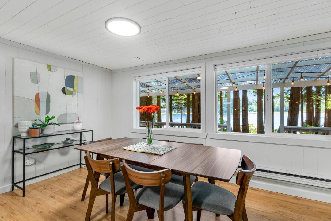 Photo of Livingroom in Fall City