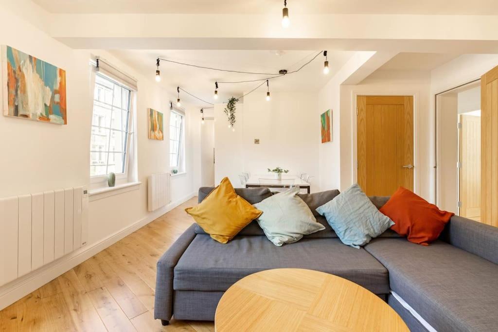 Photo of Others in Dalry