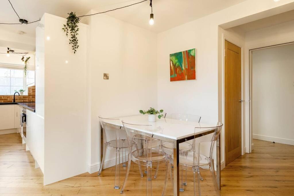 Photo of Others in Dalry