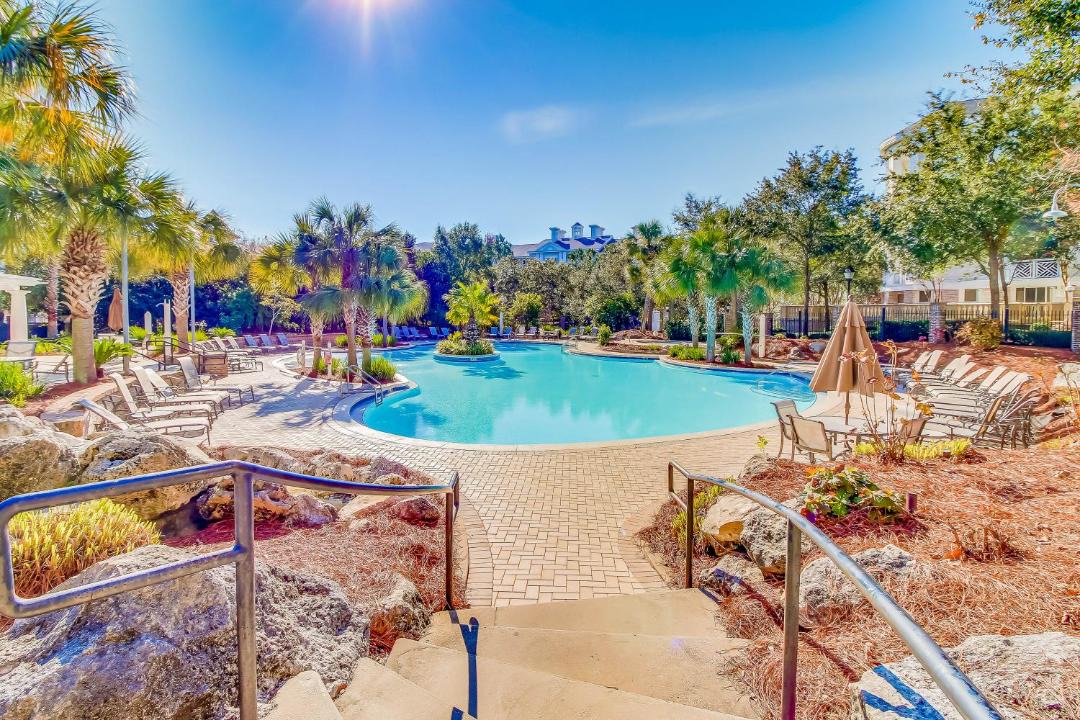 Photo of Others in Baytowne Wharf