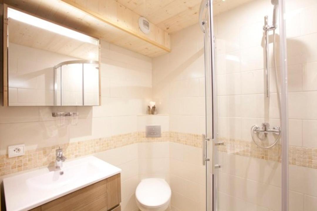 Photo of Bathroom in Montalbert