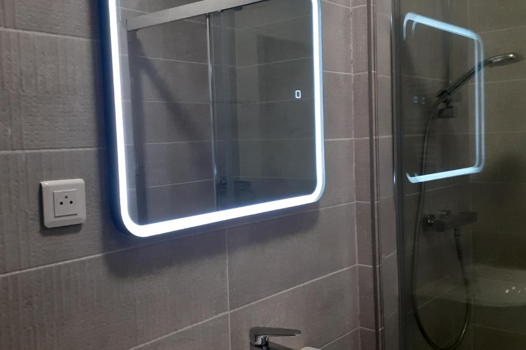 Photo of Bathroom in Guise