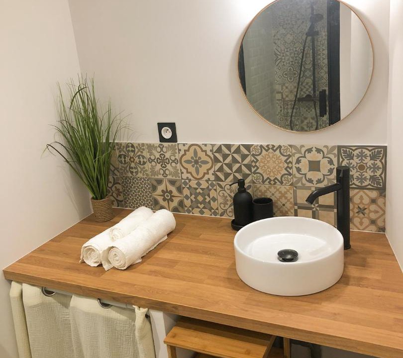 Photo of Others in Faubourg