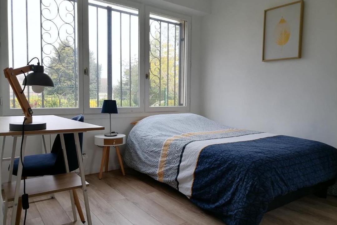 Photo of Bedroom in Mons-en-Baroeul
