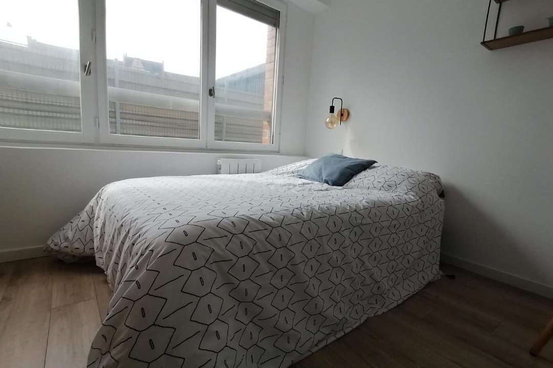 Photo of Bedroom in Mons-en-Baroeul