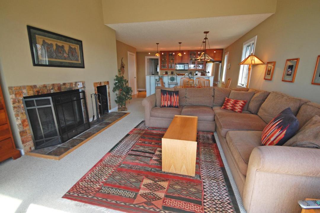 Photo of Livingroom in Maple City