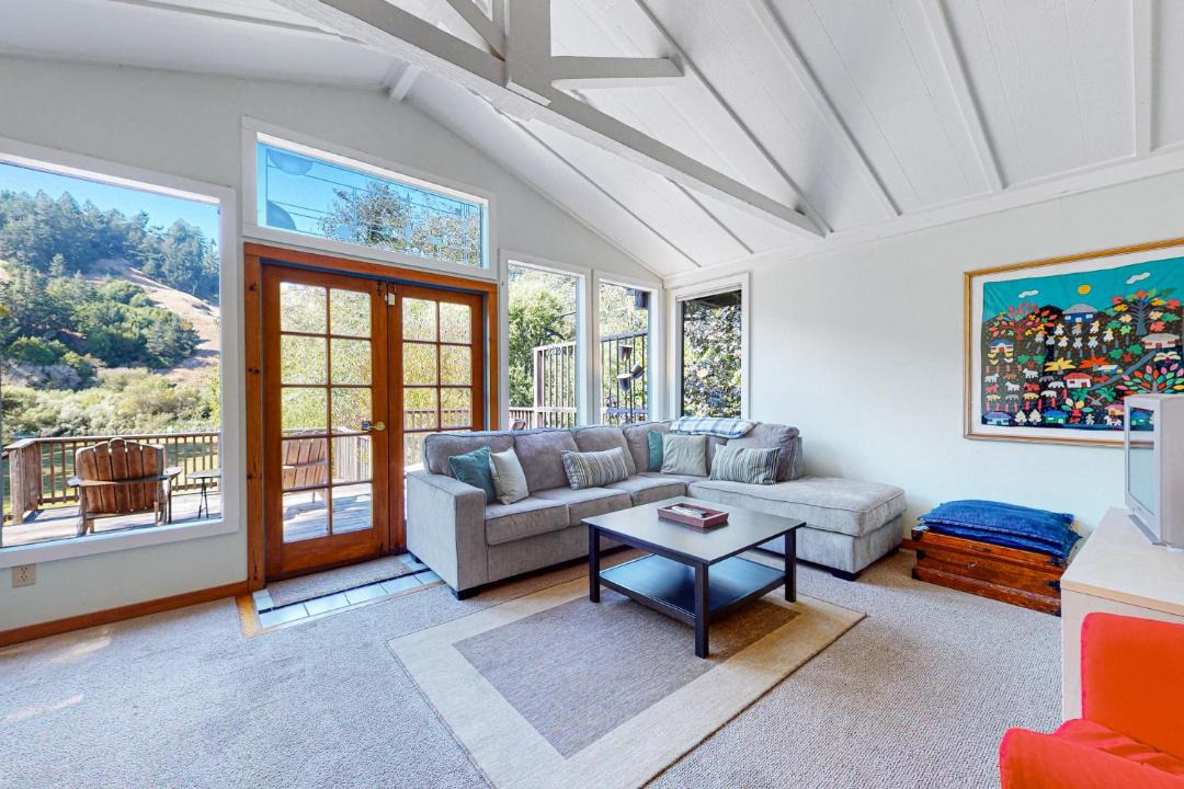 Photo of Livingroom in Duncans Mills