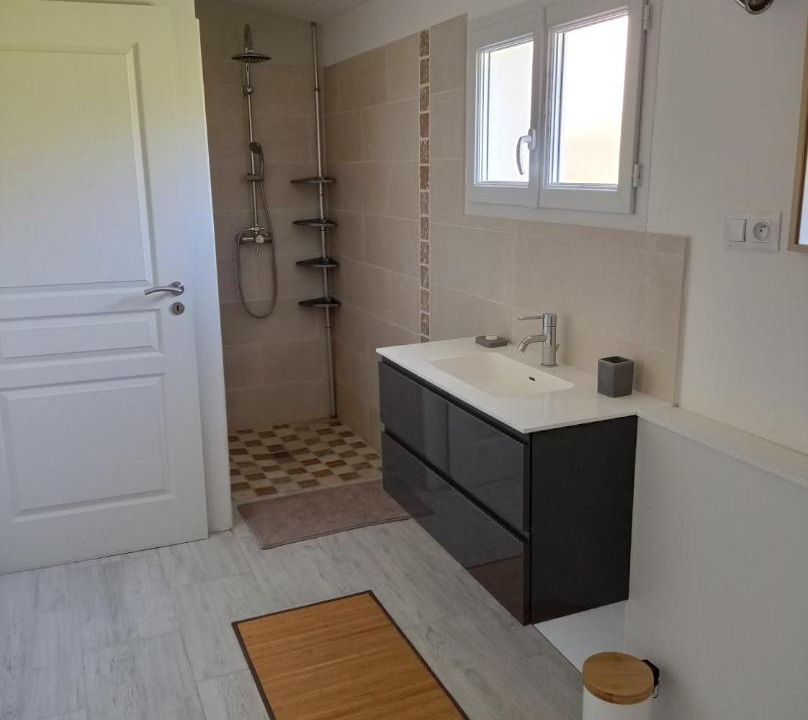 Photo of Bathroom in Villeneuve