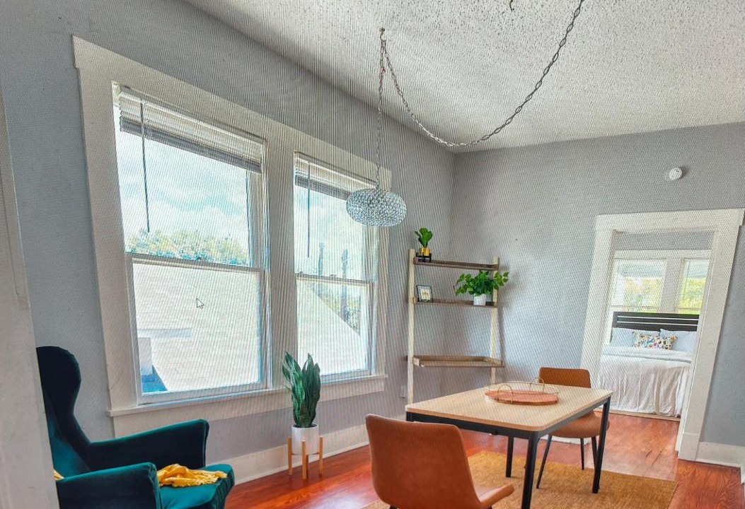 Photo of Livingroom in Midtown
