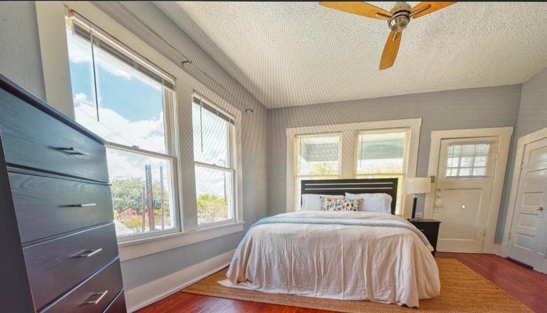 Photo of Bedroom in Midtown