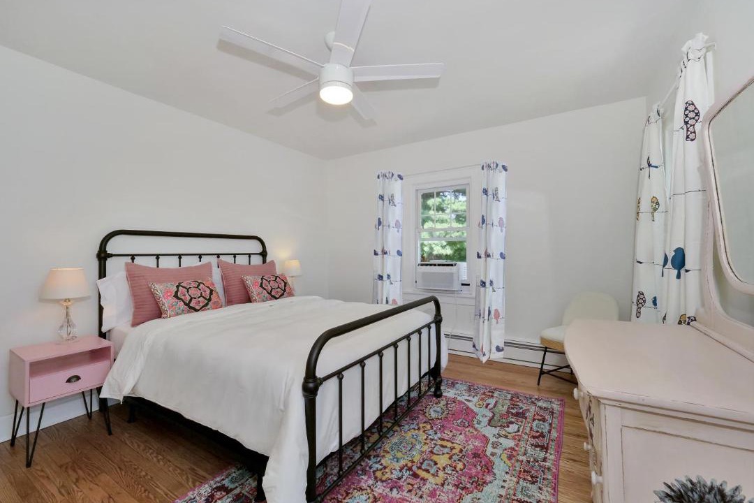 Photo of Bedroom in Newburgh