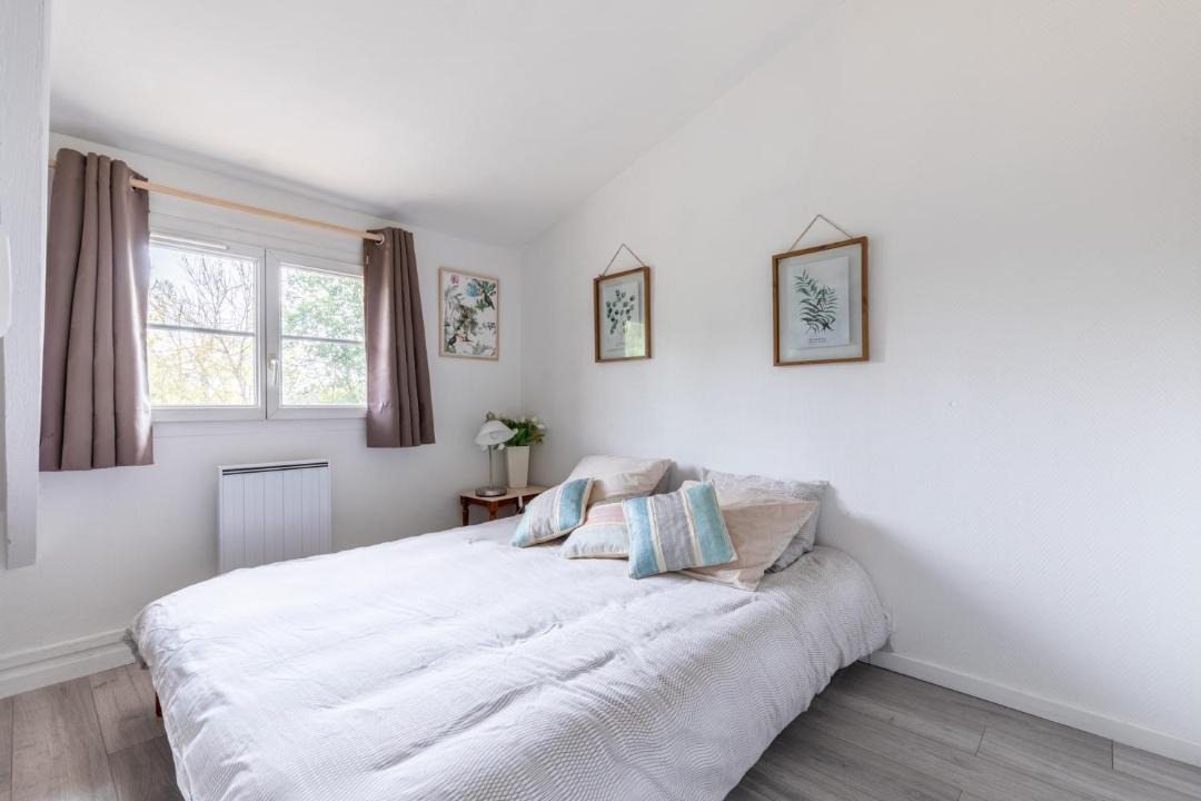 Photo of Bedroom in Bennecourt