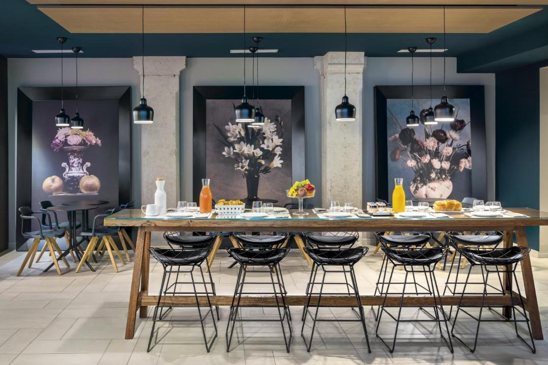 Photo of Others in Moliere - Edgard Quinet