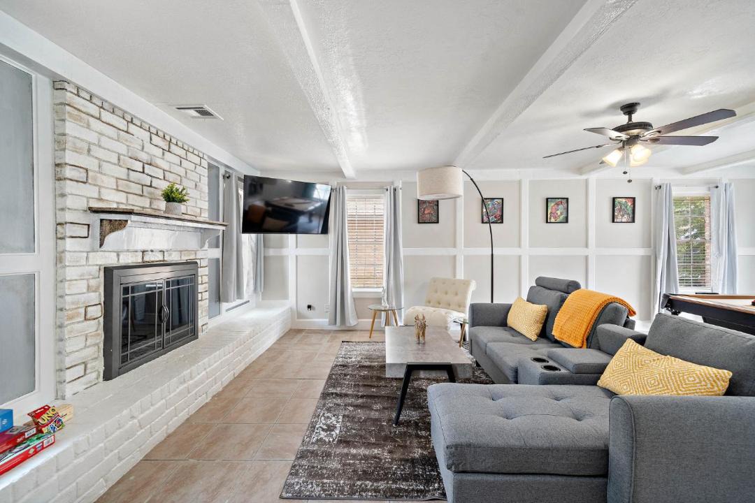 Photo of Livingroom in FM 1960