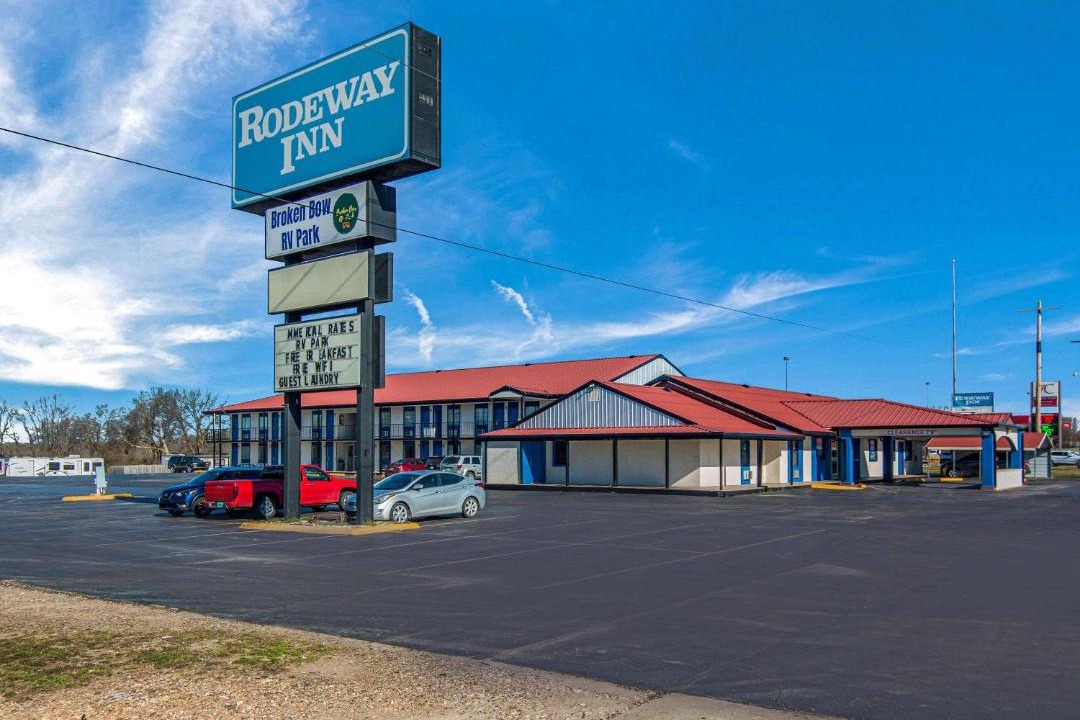 Photo of Others in Broken Bow