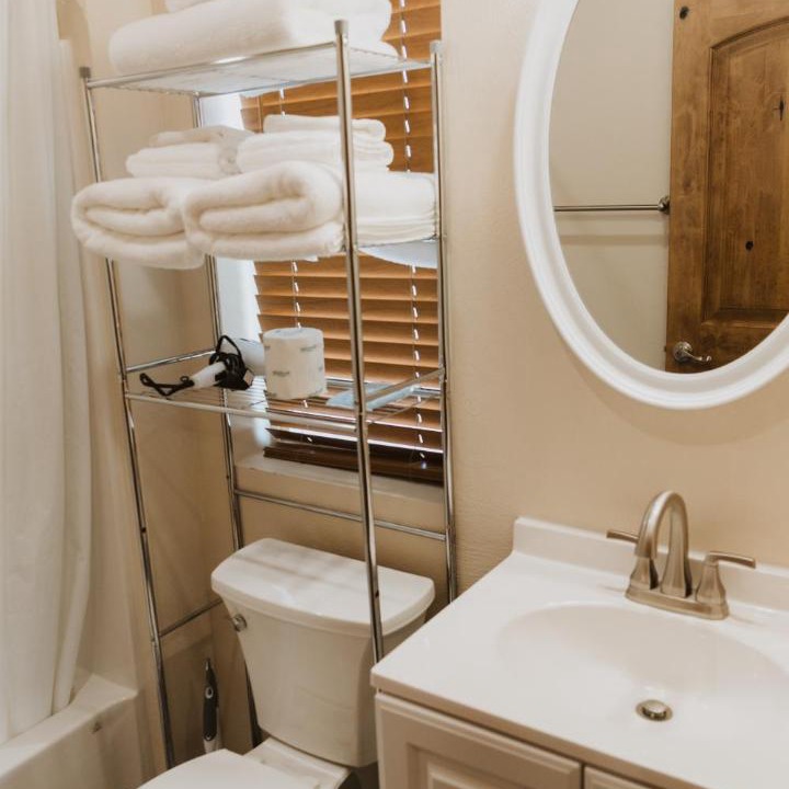 Photo of Bathroom in Cannonville