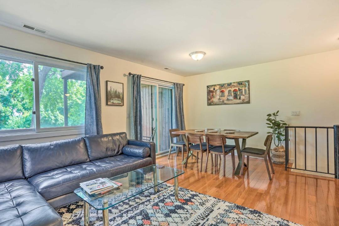 Photo of Livingroom in Vernon