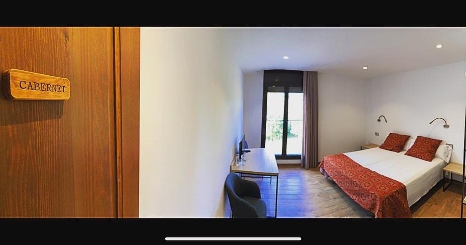 Photo of Bedroom in Poboleda