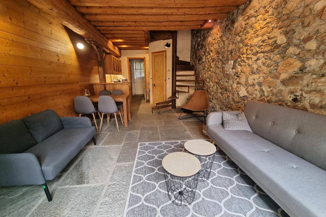 Photo of Livingroom in Claix