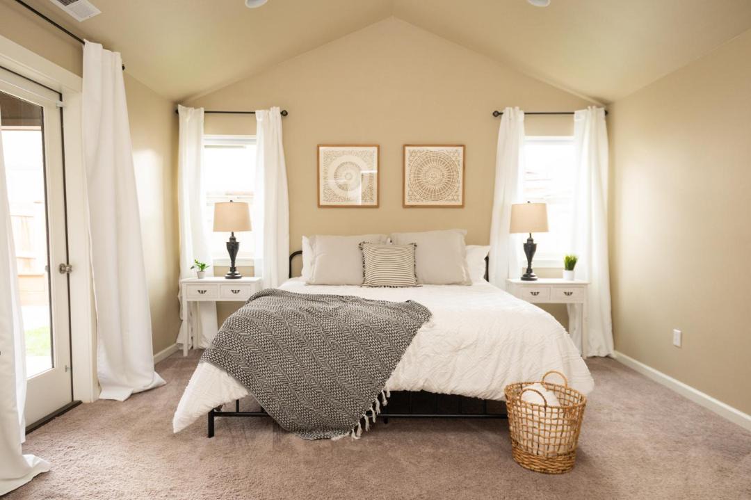 Photo of Others in Larkspur