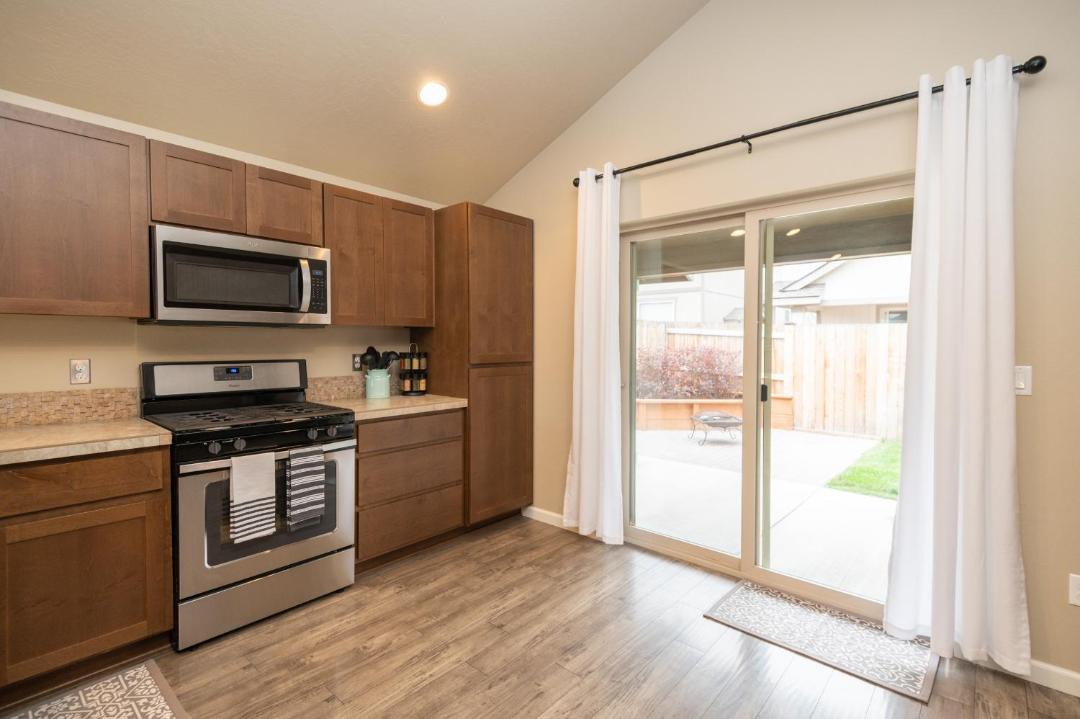 Photo of Others in Larkspur