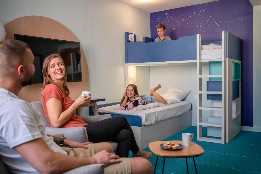 Photo of Others in Magny-le-Hongre