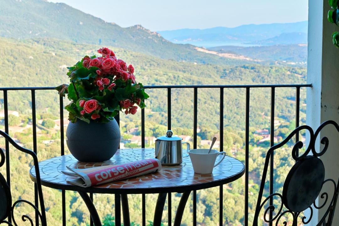 Photo of Patio Balcony in Sartene