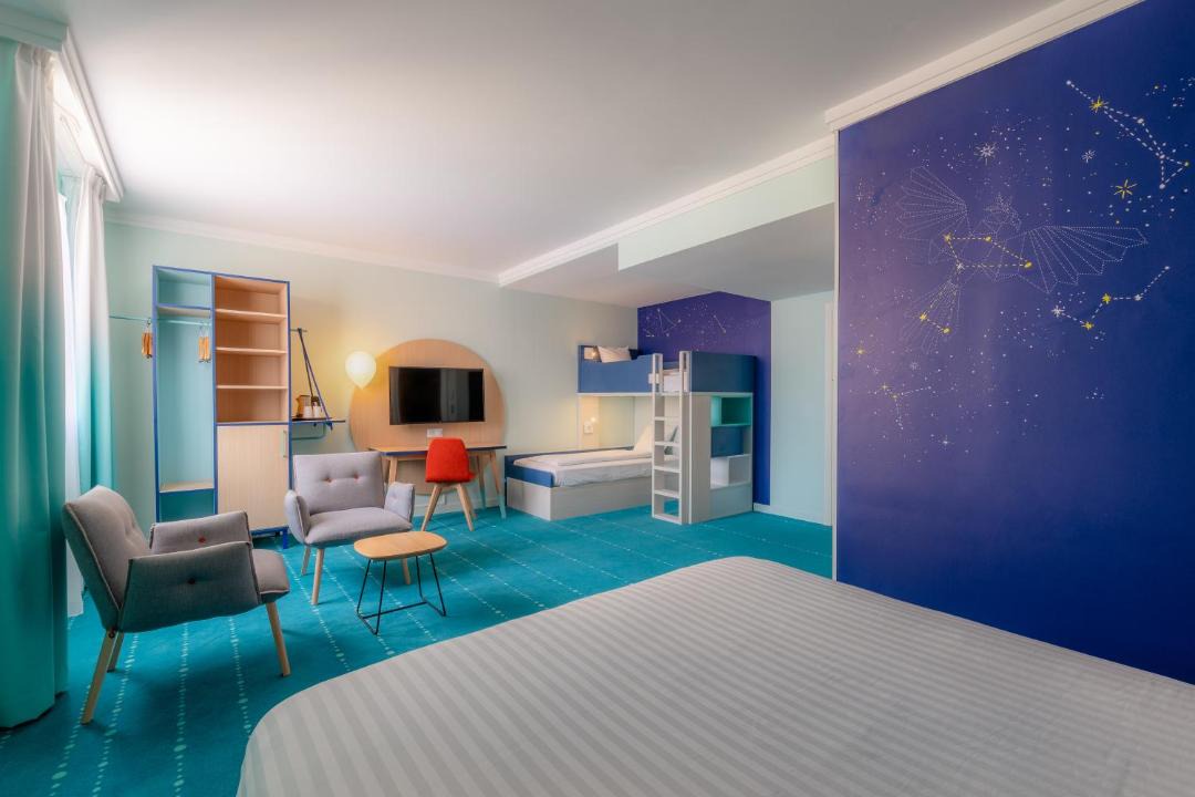 Photo of Others in Magny-le-Hongre